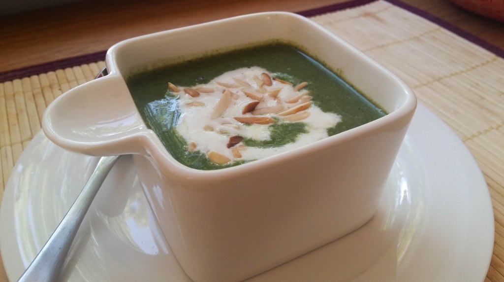 Creamy Spinach Soup with Toasted Almonds